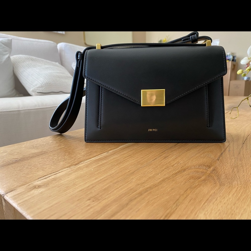 Classy Black Shoulder Bag